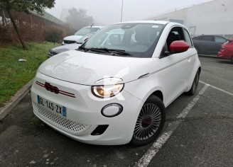 Photo du véhicule FIAT 500e BERLINE MY22 SERIE 1 STEP 2