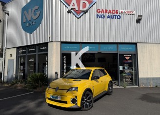 Photo du véhicule RENAULT RENAULT 5 E-TECH ELECTRIQUE