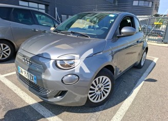 Photo du véhicule FIAT 500e BERLINE MY22 SERIE 1 STEP 2