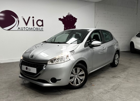 PEUGEOT 208PEUGEOT 208 : image 1