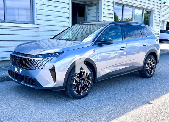 PEUGEOT 5008PEUGEOT 5008 : image 1