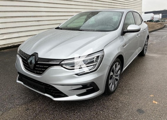 RENAULT MEGANE IV BERLINERENAULT MEGANE IV BERLINE : image 1