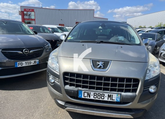 PEUGEOT 3008PEUGEOT 3008 : image 1