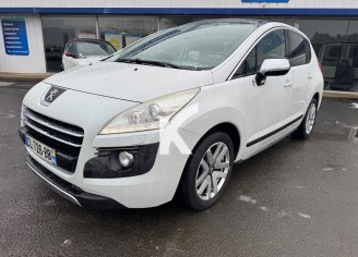 Photo du véhicule PEUGEOT 3008 HYBRID4