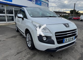 Photo du véhicule PEUGEOT 3008 HYBRID4