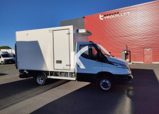 Photo du véhicule IVECO DAILY CHASSIS CABINE