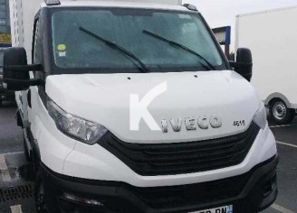 Photo du véhicule IVECO DAILY CHASSIS CABINE