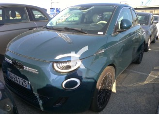 Photo du véhicule FIAT 500e BERLINE
