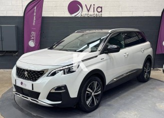 Photo du véhicule PEUGEOT 5008