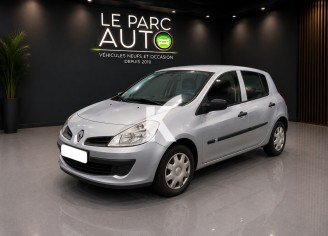 Photo du véhicule RENAULT CLIO III