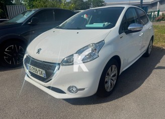 Photo du véhicule PEUGEOT 208