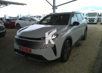 Photo du véhicule PEUGEOT 5008