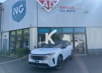 Photo du véhicule PEUGEOT 5008