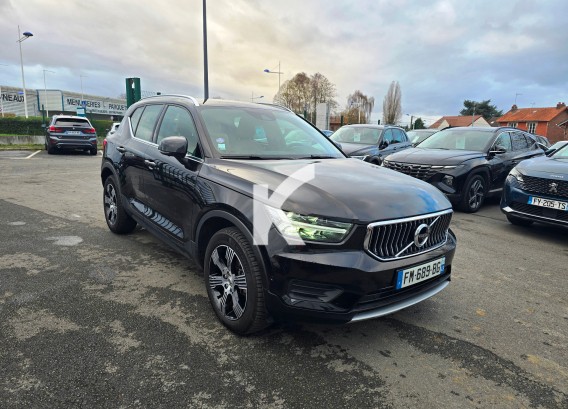 VOLVO XC40VOLVO XC40 : image 1