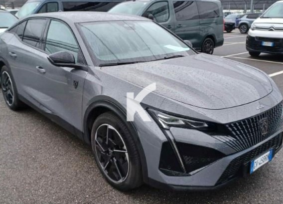 PEUGEOT 408PEUGEOT 408 : image 1