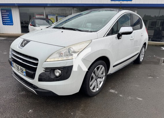 PEUGEOT 3008 HYBRID4PEUGEOT 3008 HYBRID4 : image 1
