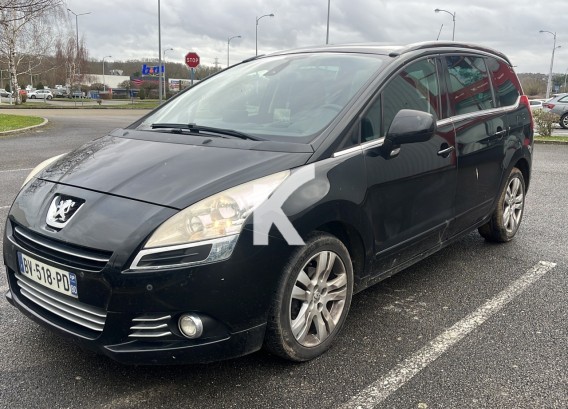 PEUGEOT 5008PEUGEOT 5008 : image 1