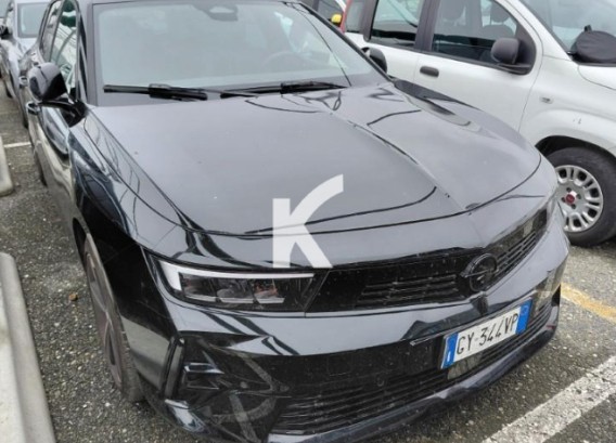 OPEL ASTRA SPORTS TOUREROPEL ASTRA SPORTS TOURER : image 1