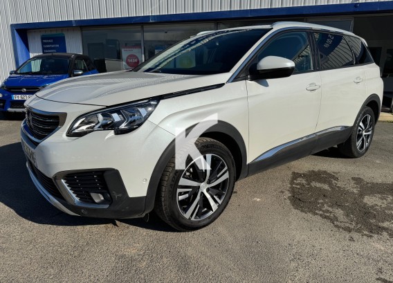 PEUGEOT 5008PEUGEOT 5008 : image 1