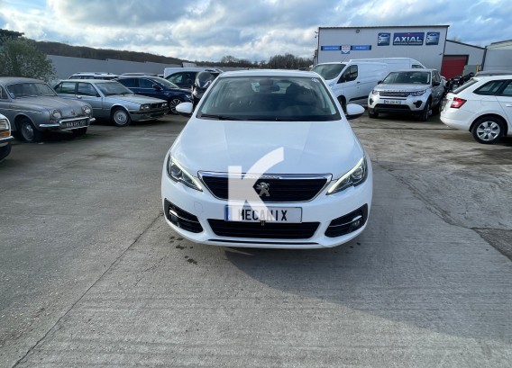 PEUGEOT 308PEUGEOT 308 : image 1