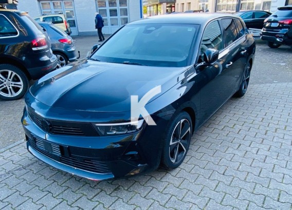 OPEL ASTRA SPORTS TOUREROPEL ASTRA SPORTS TOURER : image 1