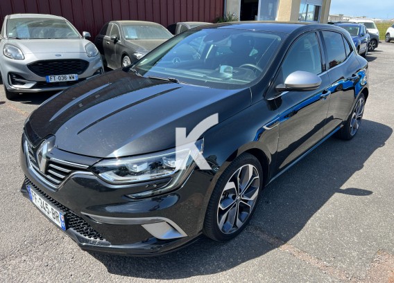 RENAULT MEGANE IV BERLINERENAULT MEGANE IV BERLINE : image 1