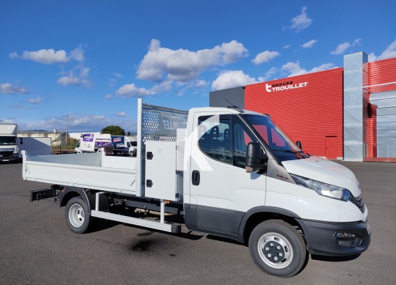 IVECO DAILY CHASSIS CABINEIVECO DAILY CHASSIS CABINE : image 1