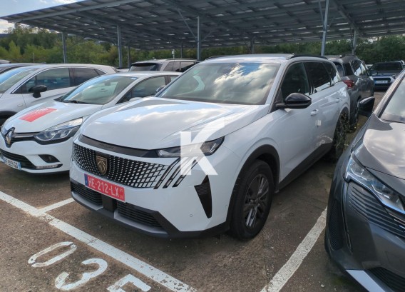 PEUGEOT 5008PEUGEOT 5008 : image 1
