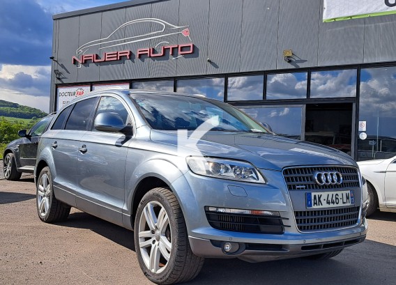 AUDI Q7AUDI Q7 : image 1